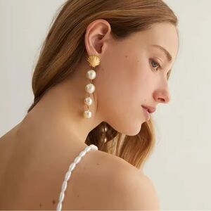 ◾️18k Gold Plated Pearl Shell Drop Earrings